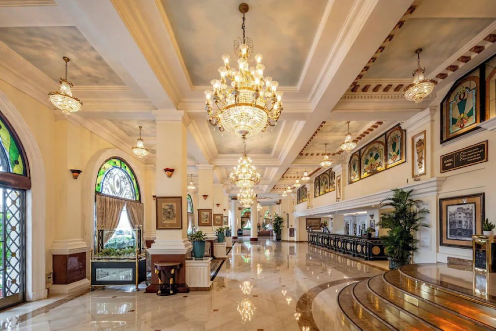Kiến trúc tân cổ điển ấn tượng của Majestic Sài Gòn, minh chứng cho đẳng cấp của một khách sạn 5 sao ở Sài Gòn.