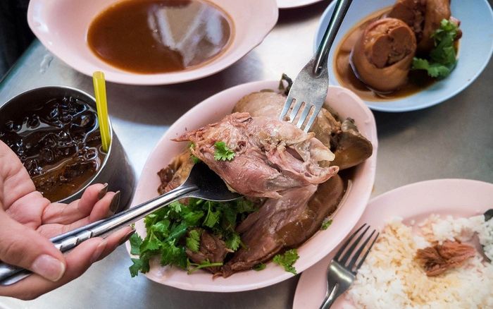 Khao Kha Moo là món ẩm thực đặc sắc của những người dân Chiang Mai - Chiang Rai