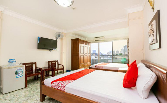 Mặt tiền OYO 441 Mai Son Tai Hotel, một khách sạn đường Sư Vạn Hạnh quận 10 với dịch vụ 24/7