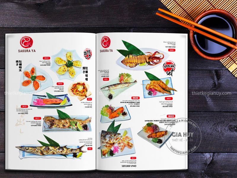 Mẫu menu nhà hàng Nhật phong cách Sakura với hình ảnh món ăn được trình bày rõ ràng trên nền trắng
