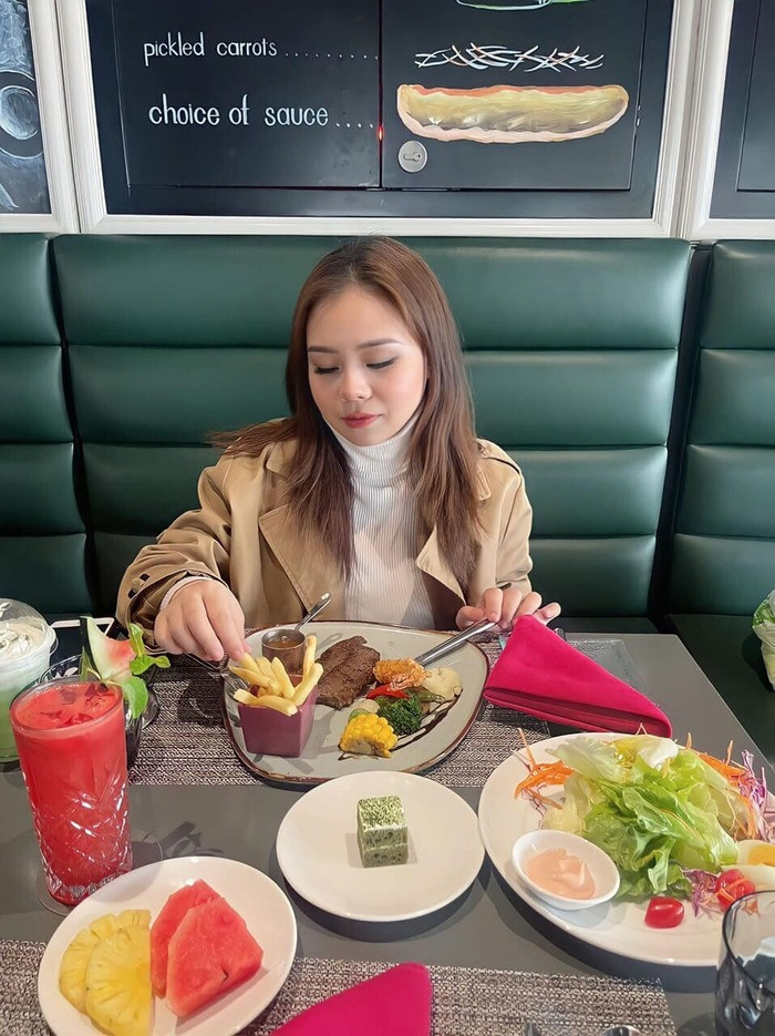 Nhà hàng quốc tế Flame tại Mercure Hai Phong phục vụ thực đơn đa dạng