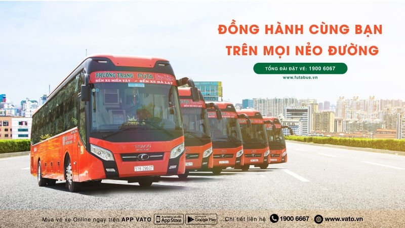 nhân viên tổng đài Phương Trang tại bến xe miền Tây