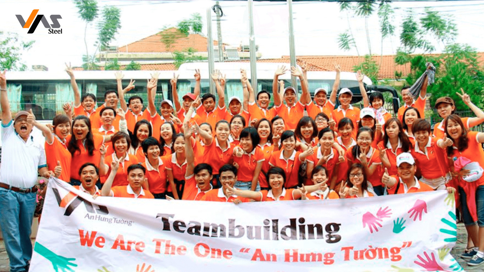 Tập thể cán bộ nhân viên của CÔNG TY TNHH THÉP VAS AN HƯNG TƯỜNG đoàn kết và bản lĩnh