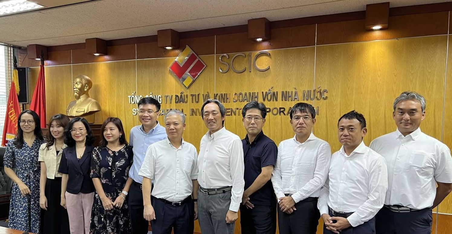 Tổng Giám đốc SCIC Nguyễn Quốc Huy và đoàn công tác CÔNG TY TNHH PROMINENT VIỆT NAM ITOCHU GROUP trong buổi làm việc chiến lược