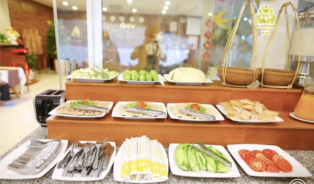 Nội thất phòng nghỉ tiện nghi tại Hoàng Yến Canary Hotel