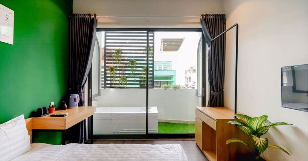 Thiết kế xanh mát, độc đáo tại Lá Hotel, một khách sạn quận 8 giá rẻ mang hơi thở thiên nhiên
