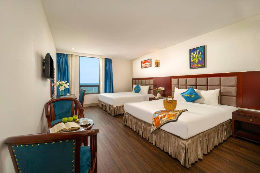 Phòng Deluxe Gia đình Hướng Biển Khách sạn Sea Front Đà Nẵng