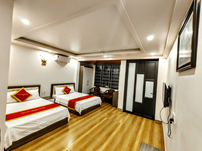 Phòng nghỉ sạch sẽ tại Khách sạn Quang Thắng, một lựa chọn tốt cho khách sạn ở Cát Bà gần biển giá rẻ