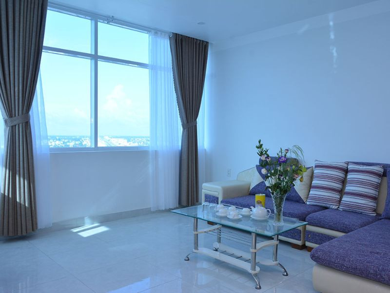 Phòng nghỉ thoáng đãng tại Khách sạn Sao Kim, điển hình cho không gian ở thoải mái của khách sạn 3 sao Cà Mau