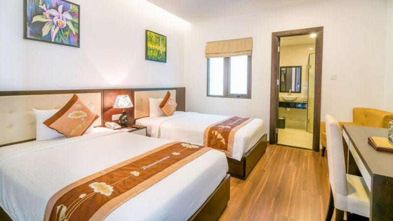 Phòng ngủ đôi được thiết kế tiện nghi của khách sạn 3 sao Dana Marina Đà Nẵng, một trong những khách sạn gần trung tâm Đà Nẵng