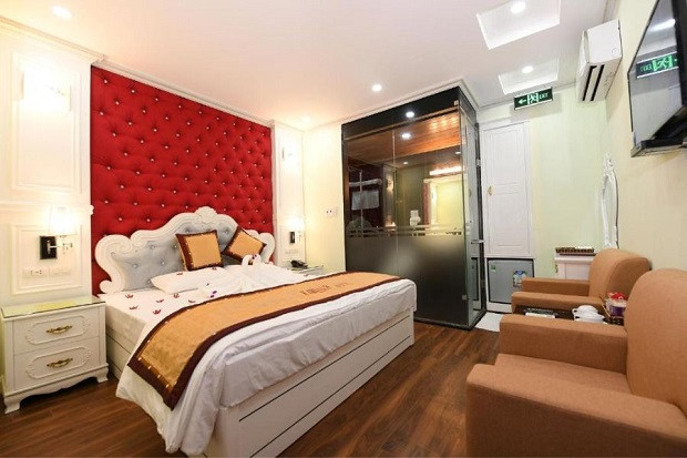Phòng ngủ hiện đại mang đến cảm giác sang trọng, đẳng cấp tại Kawasaki Nội Bài, một trong những khách sạn gần sân bay Nội Bài giá rẻ và tiện nghi
