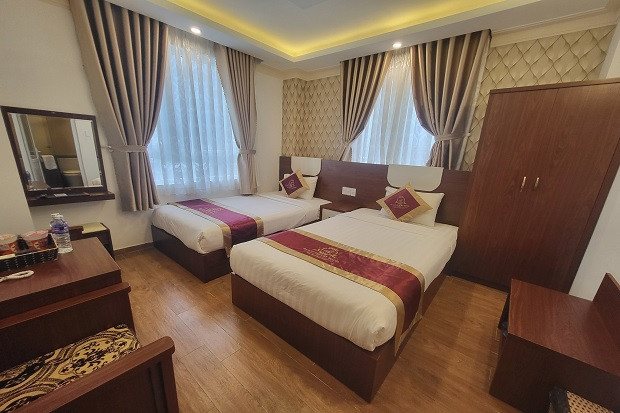 Phòng ngủ twin truyền thống tại Khách sạn Đà Lạt Luxury, Bùi Thị Xuân