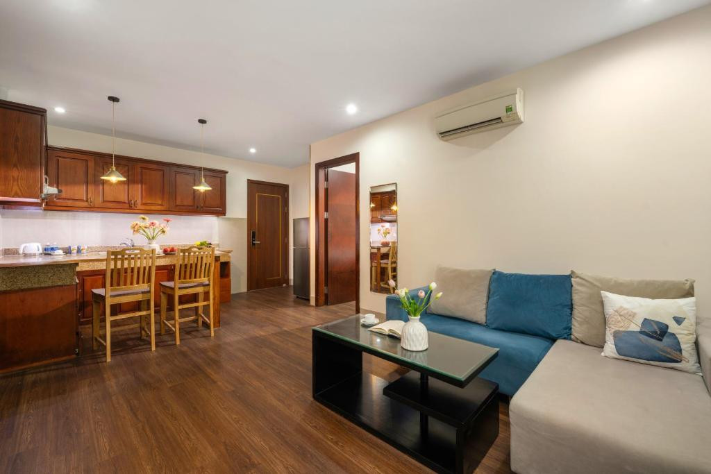 Phòng Suite Khách sạn Sea Front Đà Nẵng