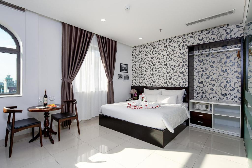 Phòng Suite tại Dylan Hotel Danang view thành phố tuyệt đẹp