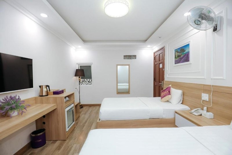 Phòng Superior 03 người rộng rãi tại Sweet Lavender Hotel Đà Lạt, lựa chọn hoàn hảo cho gia đình hoặc nhóm bạn tìm khách sạn 3 sao