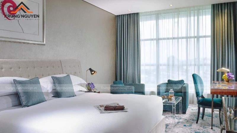 Phòng Superior được trang bị thêm bàn trà, ghế sofa và các tiện nghi cao cấp hơn trong khách sạn 5 sao