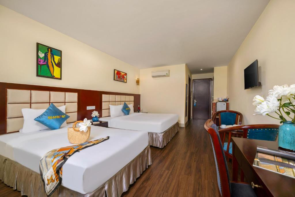 Phòng Superior Khách sạn Sea Front Đà Nẵng