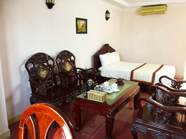 Phòng VIP đẳng cấp tại Khách sạn công đoàn nam định với nội thất sang trọng và không gian thoáng đãng