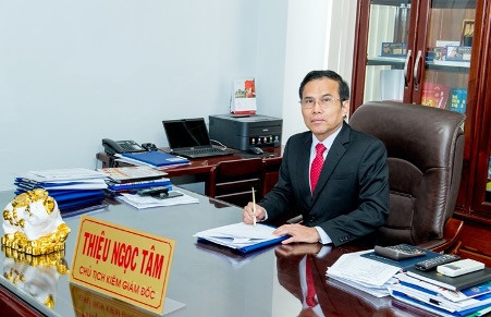 Chủ tịch kiêm Giám đốc Công ty TNHH MTV Xổ số Kiến thiết Vĩnh Long thông báo hoạt động trở lại sau dịch