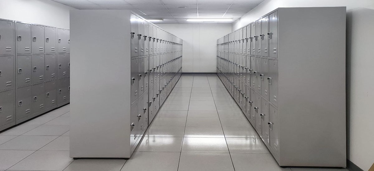 Quá trình lắp đặt tủ locker sắt dòng N3 tại cơ sở của Công ty TNHH Aiphone Communications Việt Nam