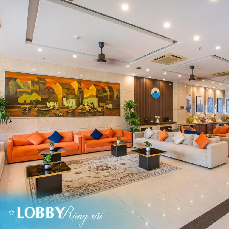 Sảnh khách sạn Sea Front Đà Nẵng lúc check-in