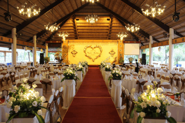Khu du lịch Văn Thánh với các sự kiện tiệc cưới, sinh nhật và buffet Văn Thánh