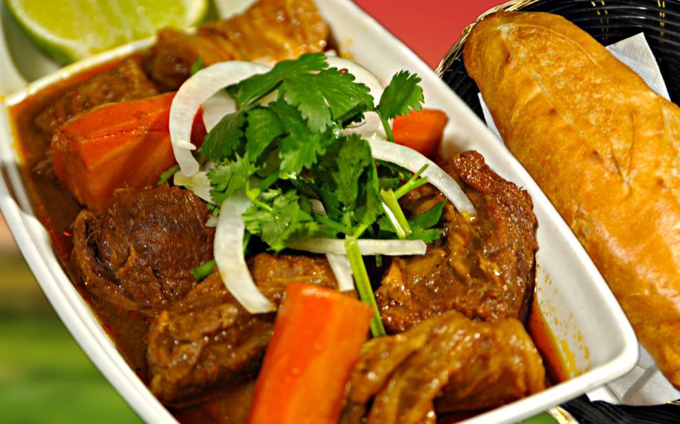 thực đơn món ngon đãi tiệc cưới