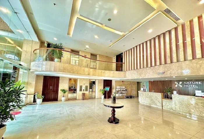 Tiện nghi đạt chuẩn tại Nature Hotel &amp; Spa, một khách sạn đường Phạm Văn Đồng Đà Nẵng nổi bật với hồ bơi vô cực