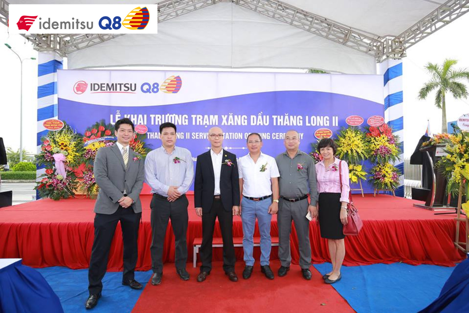 Đội ngũ nhân viên Idemitsu Q8 luôn sẵn sàng phục vụ khách hàng với nụ cười thân thiện