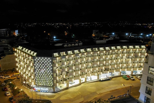 Tòa nhà kiến trúc lớn và hoành tráng của Golf Valley Hotel Đà Lạt