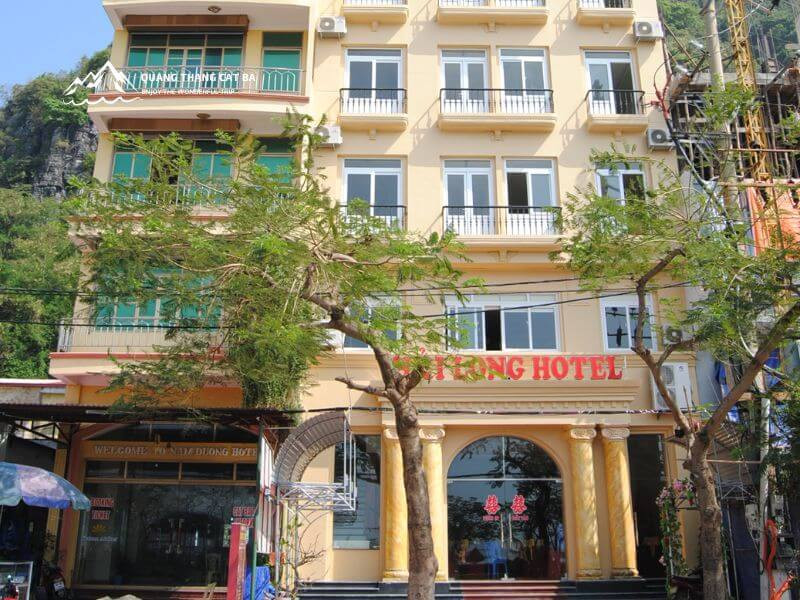Toàn cảnh Hải Long Hotel, với tầm nhìn hướng vịnh tuyệt đẹp, là khách sạn lý tưởng cho khách sạn ở Cát Bà gần biển giá rẻ