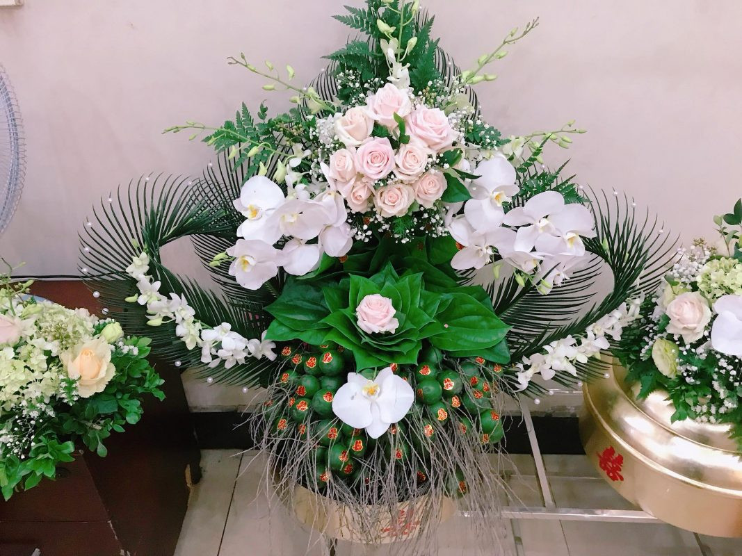 Tráp cau trầu sơn mài, biểu tượng của sự gắn kết trong lễ ăn hỏi