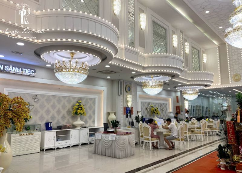 Trung tâm hội nghị tiệc cưới Western Palace với sảnh tiệc lộng lẫy
