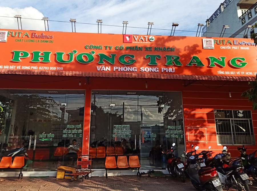 Văn phòng Nhà xe Phương Trang tại Khu Đô thị mới Song Phú - Vĩnh Long