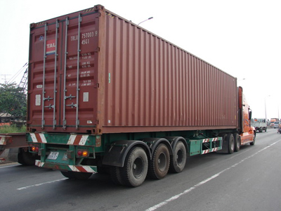 Vận tải Container xuyên quốc gia của công ty tnhh vận tải thương mại hà anh
