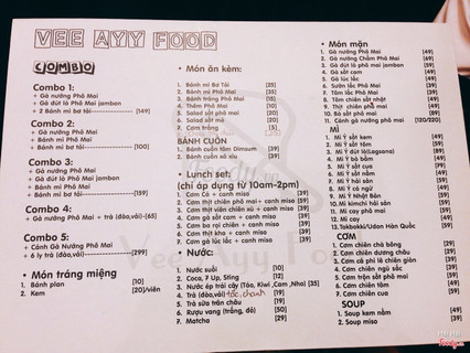 Tổng quan không gian và menu Vee Ayy Food