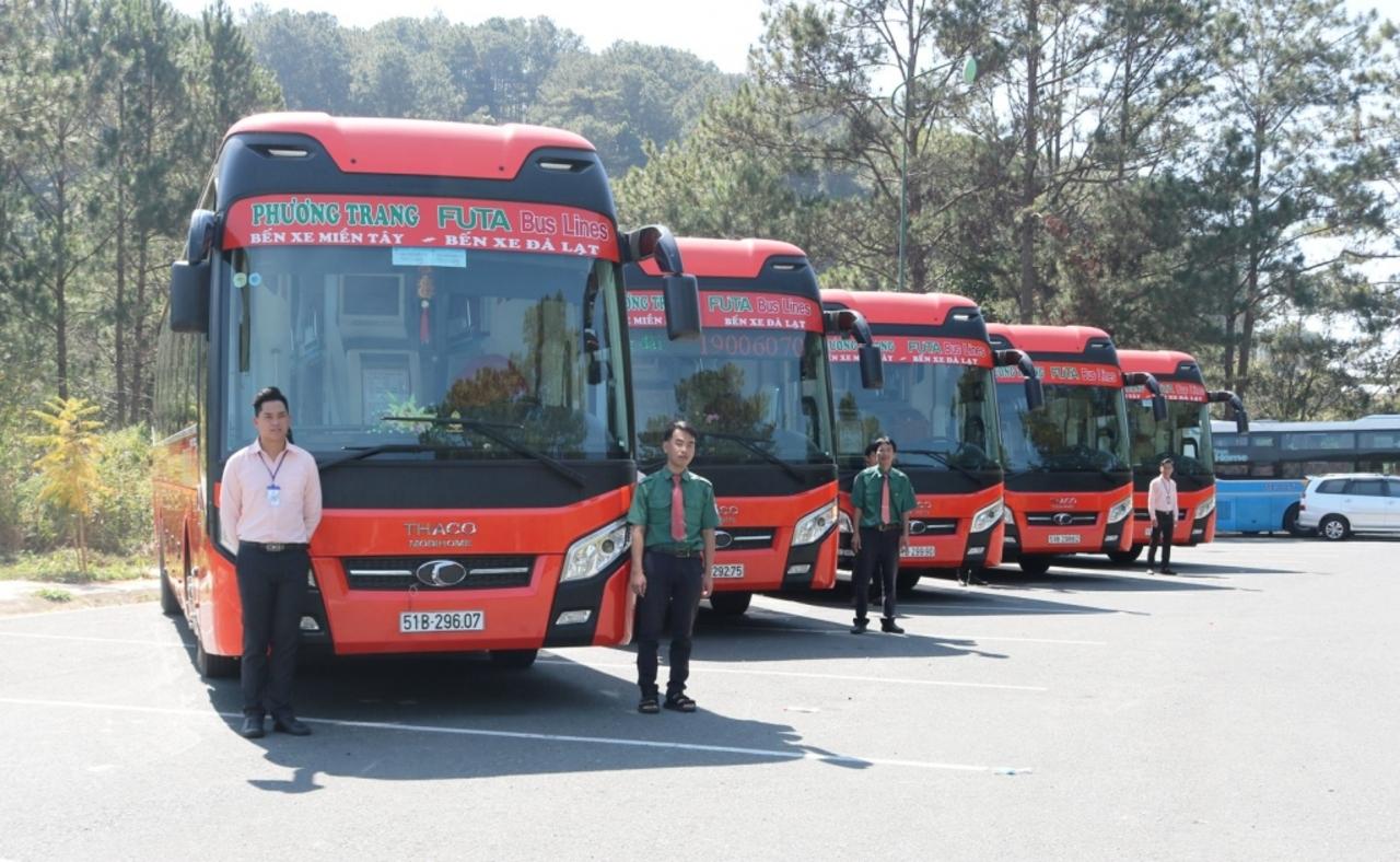 Xe Phương Trang với đội ngũ tài xế và phụ xe chuyên nghiệp, tận tâm
