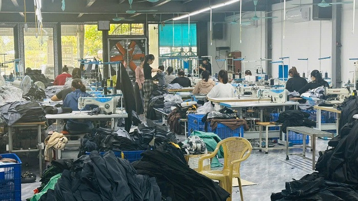 Xưởng may đồng phục Faci với quy mô lớn, đảm bảo chất lượng dịch vụ chuyên nghiệp tại các Địa chỉ khách sạn hà nội