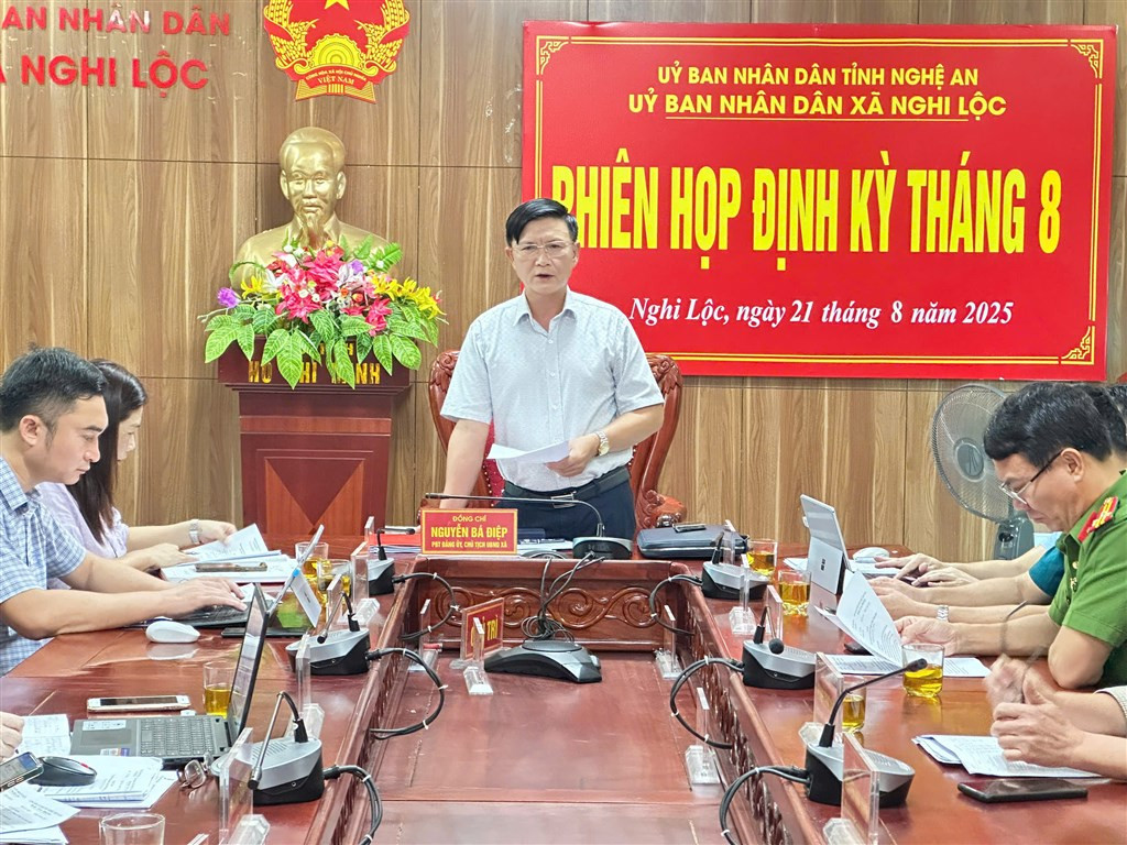 Cuộc họp định kỳ, điển hình cho các buổi đánh giá và lập kế hoạch tại Công ty TNHH May Thời trang Perseption USA