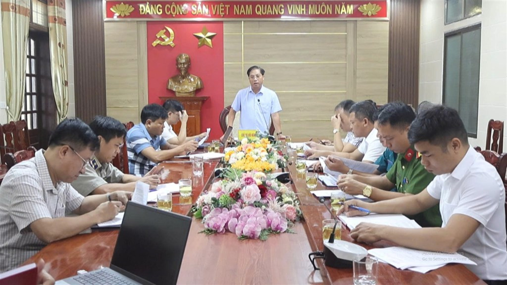 Buổi họp giao ban, đại diện cho những cuộc họp chiến lược quan trọng tại Công ty TNHH May Thời trang Perseption USA để định hướng phát triển