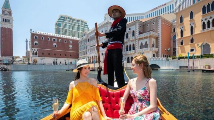 Thuyền Gondola tại The Venetian Macau - Du lịch Macau sang trọng